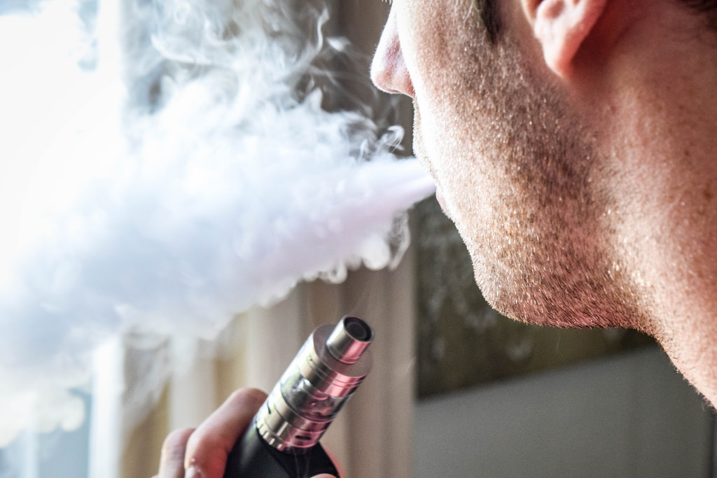 Pros and Cons of Sub Ohm Vaping